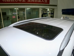 2020款2.0T 手动四驱柴油舒适版 车顶