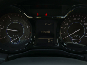 2020款2.5T 柴油四驱舒享版长轴JX4D25A6L 中控区