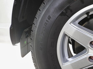 2020款1.8T 汽油四驱舒享版标轴JX4G18A6L 轮胎尺寸
