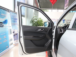 2020款2.5T 柴油两驱尊享版长轴JX4D25A6L 驾驶位车门