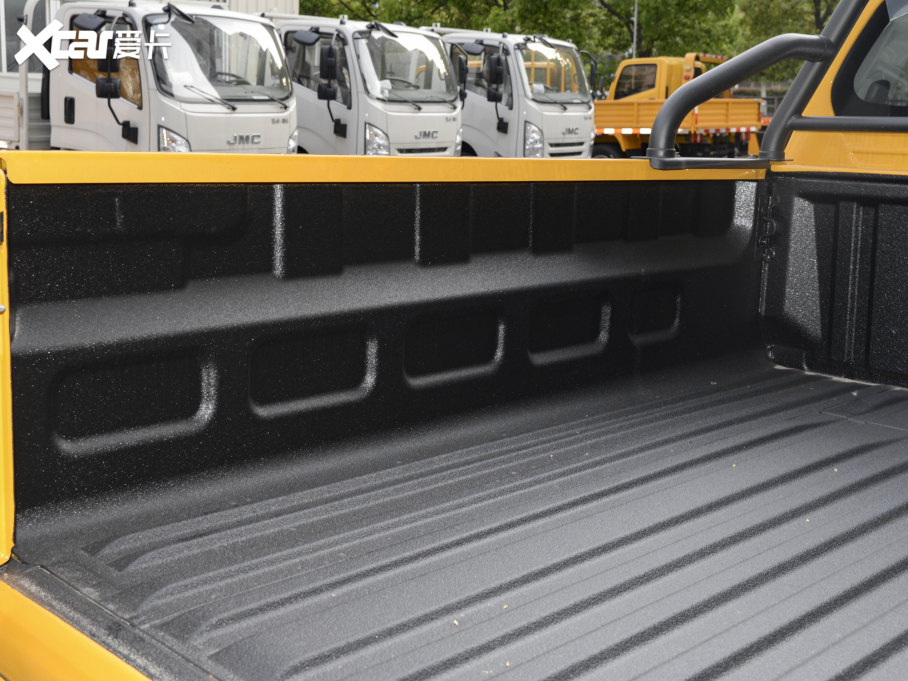 2022 2.5T քƽ؛LS 