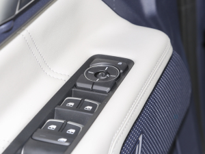 2023ȫ 2.3TԄӃLS п؅^