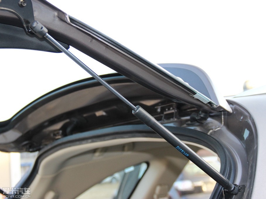 2013SS350  2.0T (q)քӺA 