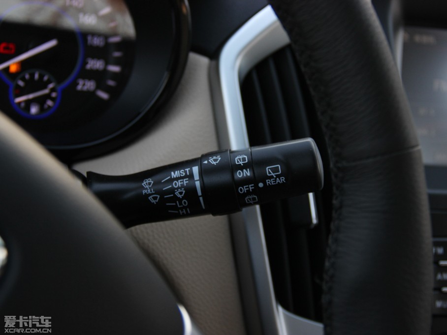 2013SS350  2.0T (q)քӺA 