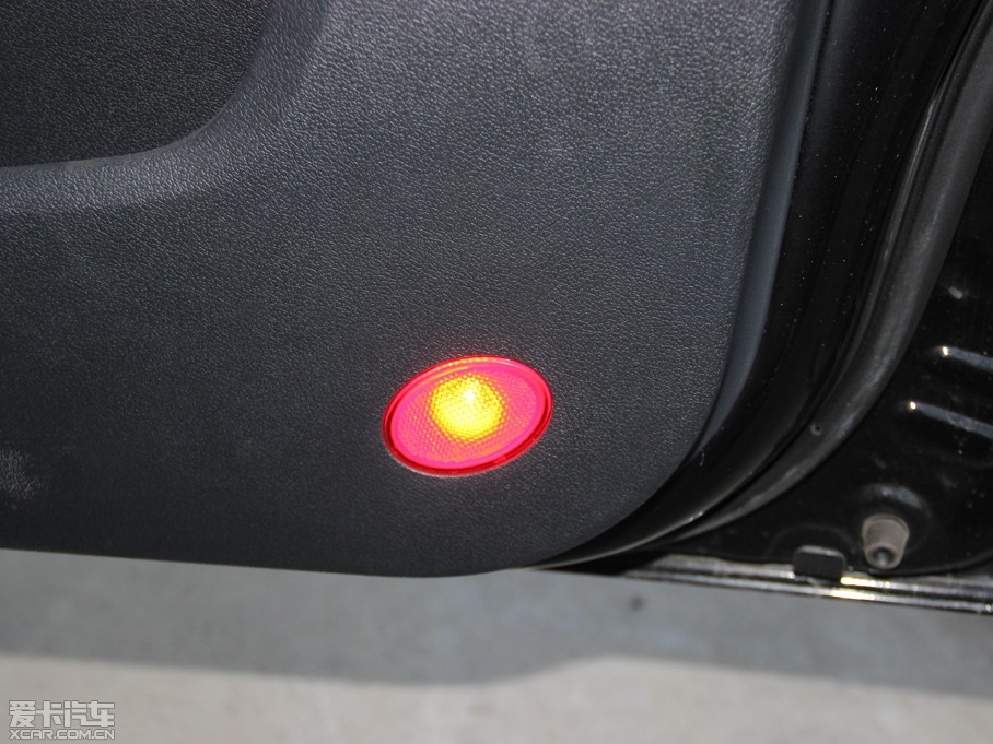 2013SS350  2.0T (q)քӳA 