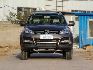 2013款汽油 2.0T 两驱手动豪华版 七座 正前
