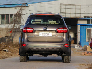 2013款汽油 2.0T 两驱手动豪华版 七座 正后	