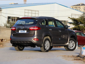 2013款汽油 2.0T 两驱手动豪华版 七座 整体外观