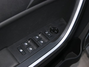 2013款汽油 2.0T 四驱手动超豪华版 五座 主驾车窗控制区	