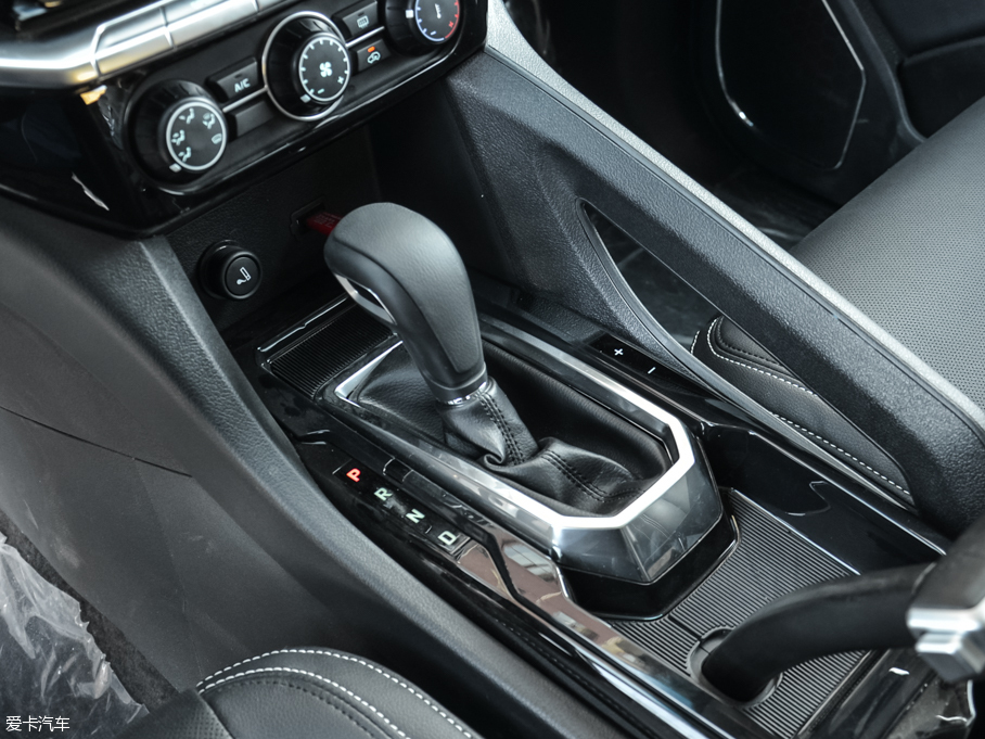 2016SS350 2.0T Ԅ(dng)(q)ͺA5