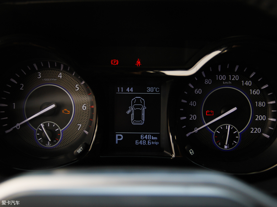 2016SS350 2.0T ԄӃ(q)ͺA촰5