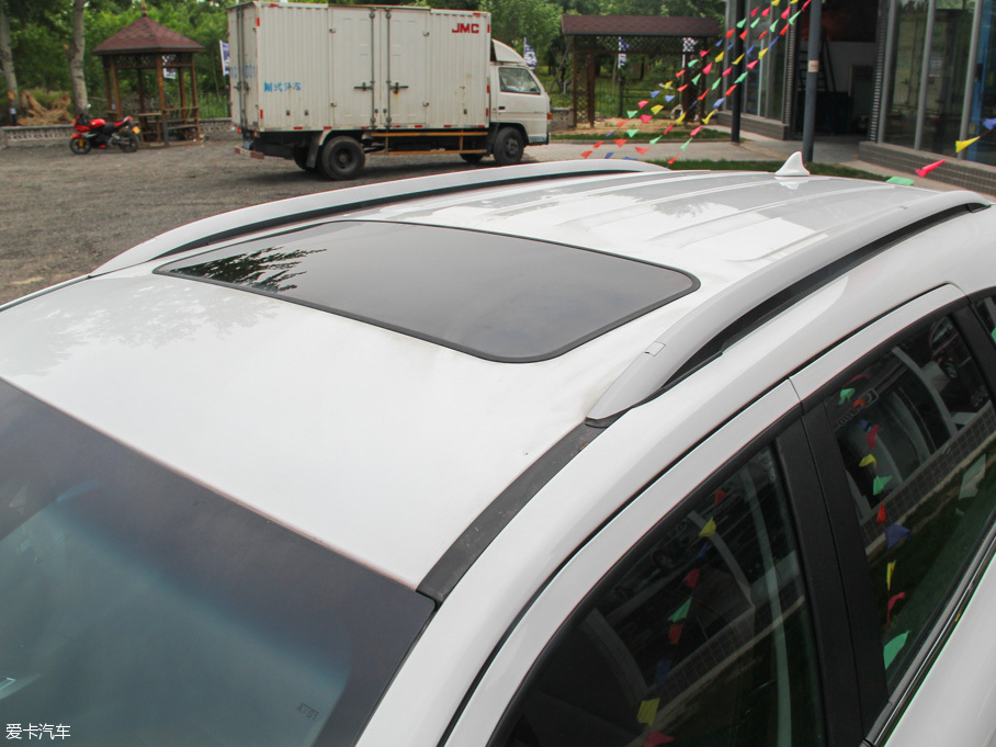 2016SS350 2.0T ԄӃ(q)ͺA촰5