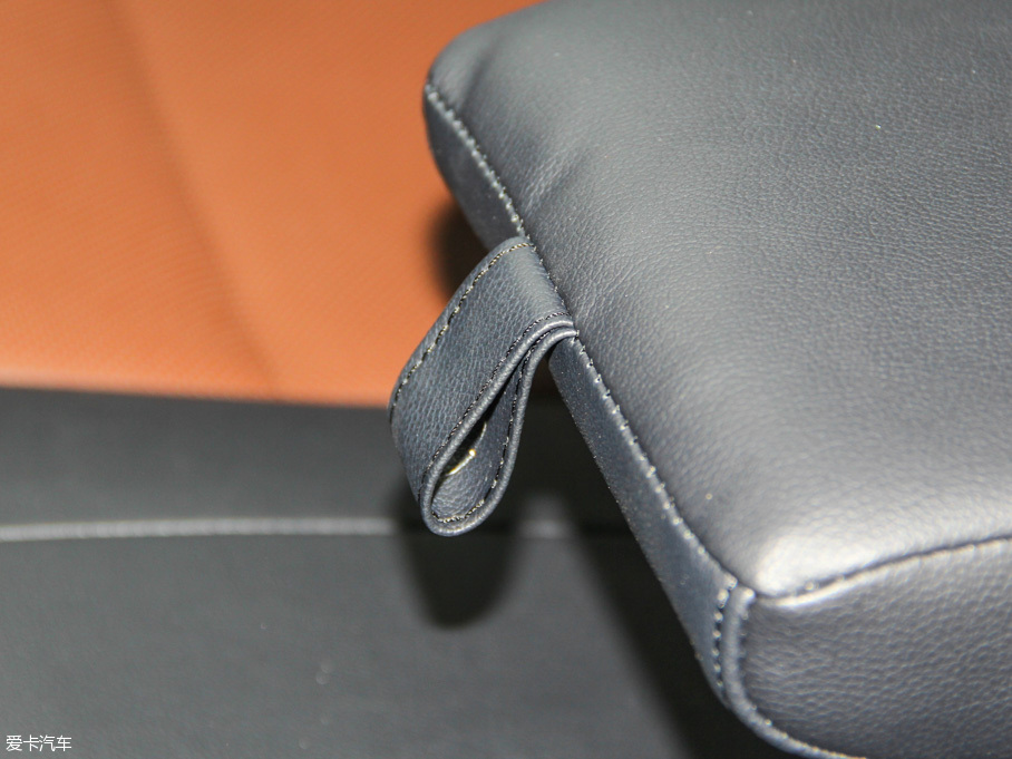 2016SS350 2.0T ԄӃ(q)ͺA촰5