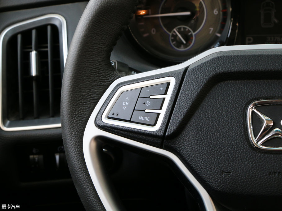 2016SS350 2.0T Ԅ(q)ͺA촰5