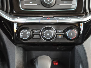 2016款2.0T 自动两驱汽油豪华版5座 空调调节