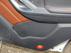 20162.0T ԄӃ(q)ͺA촰5 g