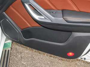 20162.0T ԄӃ(q)ͺA촰5 g