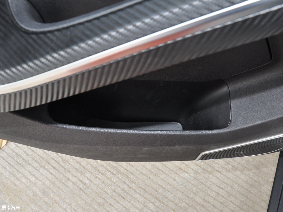 2016SS330 1.5T ԄӃŞ