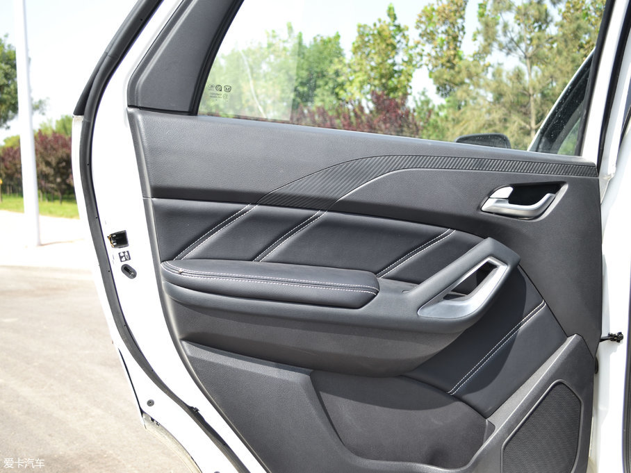 2017SS350 2.0T ԄӃͺA촰5