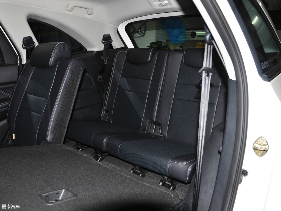 2017SS350 2.0T ԄӃ(q)ͺA촰7