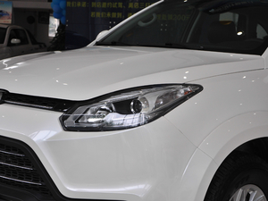 2017款2.0T 自动两驱柴油豪华天窗版7座 细节外观