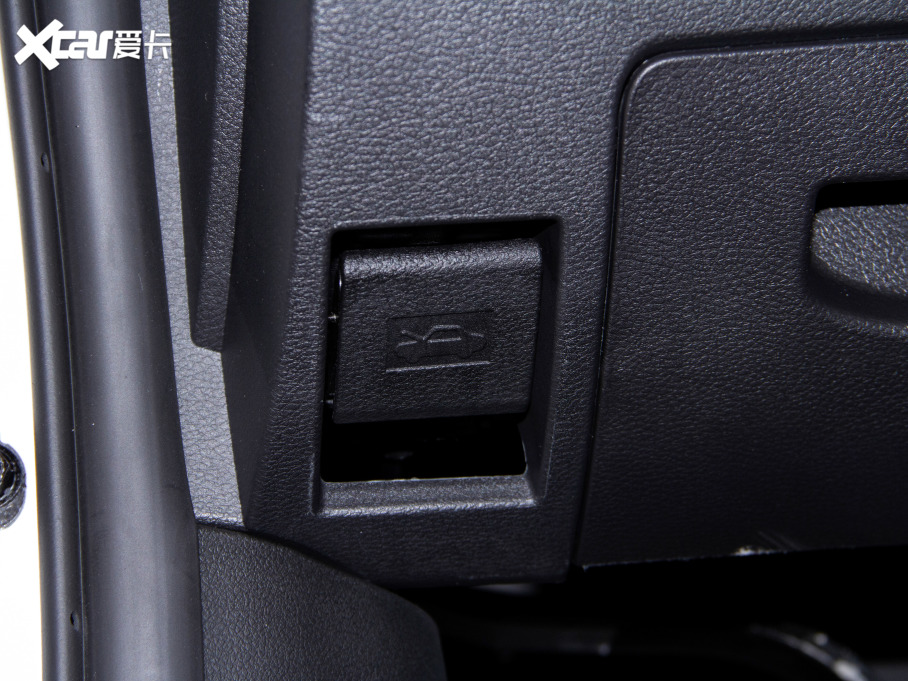 2020������߄�; 5 2.0T ����������L�S ����