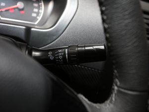 20203 2.0T 򌘷ͿݰLS  п؅^