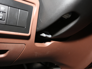 20203 2.0T 򌘷ͿݰLS  п؅^