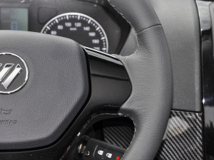 20203 2.0T ̰؛_LS  п؅^