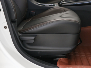 2018S370 1.5L CVTA 5 g