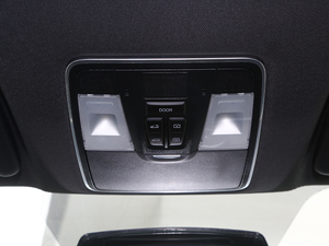 2020款EVR 增程型 智慧型	 空间座椅