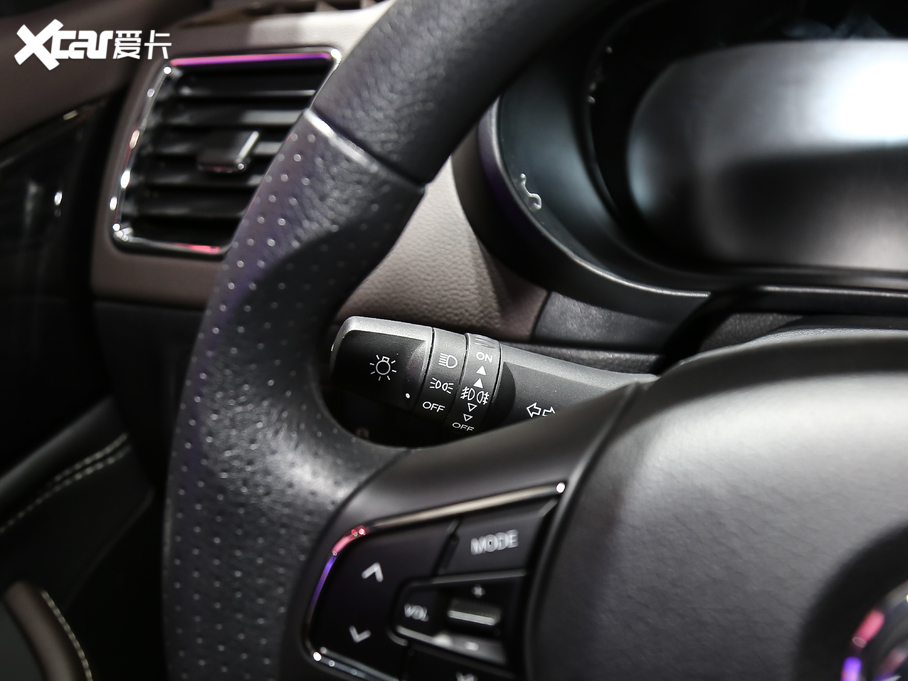 2019L(fng)S560 1.8L CVTm