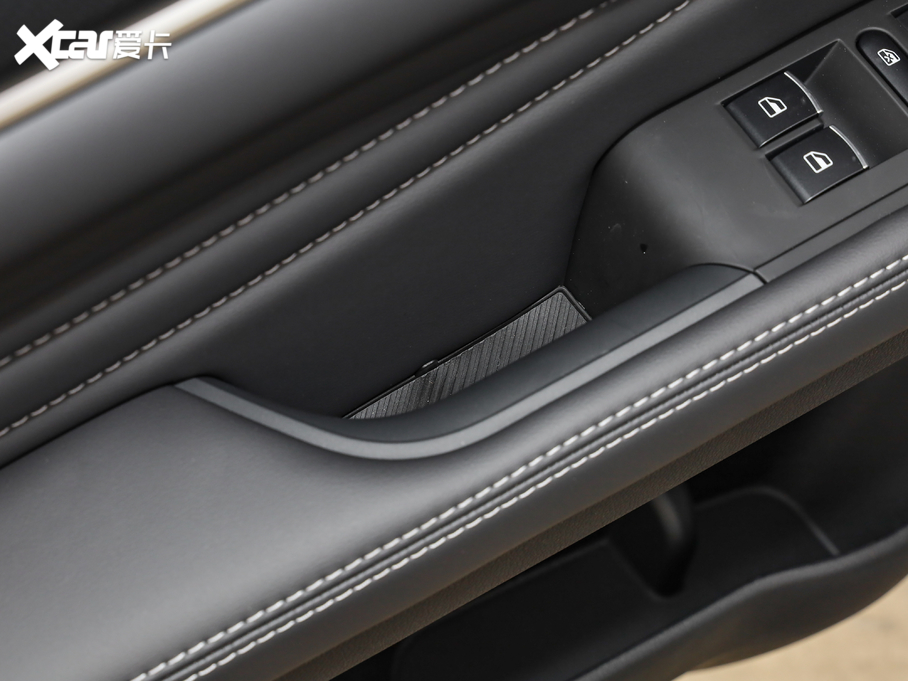 2021���L(f��ng)��ix5 1.5T CVT���л�����