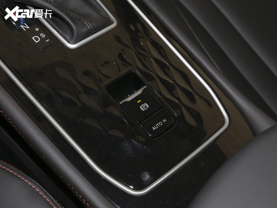 2021L(fng)580 ǰ 1.5T Ԅ(dng)A