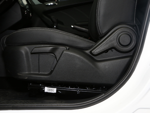 2021ǰ 1.8L քӾӢ {{