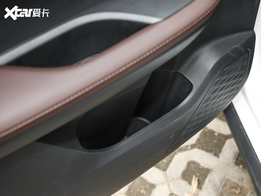 2021LS560 1.5T CVTӢ