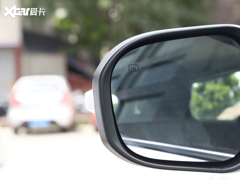 2021L(fng)S560 Ŀ 1.5T CVTӢ