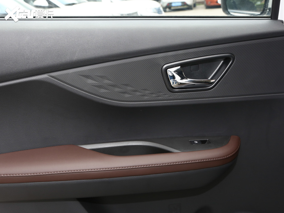 2021LS560 Ŀ 1.5T CVTӢ