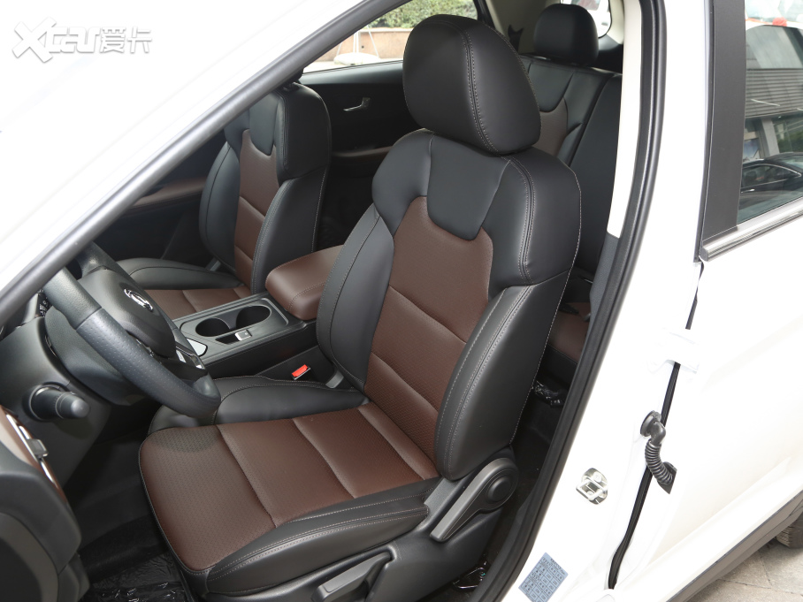 2021L(fng)S560 Ŀ 1.5T CVTӢ