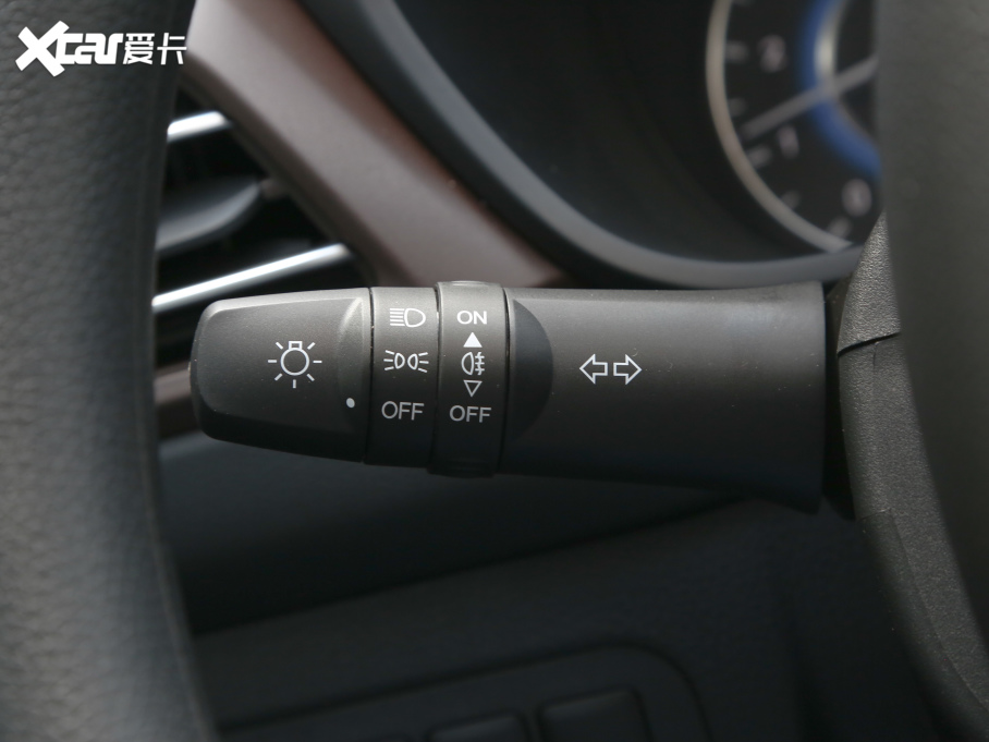 2021LS560 Ŀ 1.5T CVTӢ