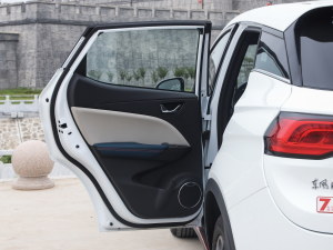 2022款1.5T CVT智享型 左后车门