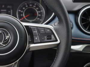 2022款1.5T CVT智享型 音响调节