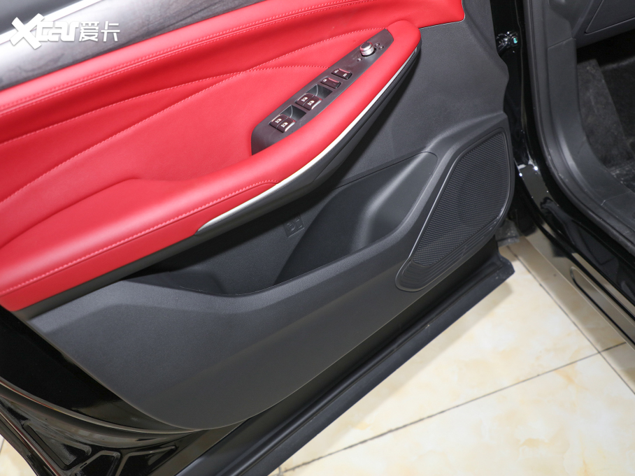 2022L(fng)580 1.5T Ԅo