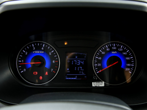 20221.5L mͿ܇(䓰受) 8 п؅^