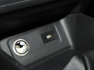 20221.5L mͿ܇(䓰受) 8 п؅^