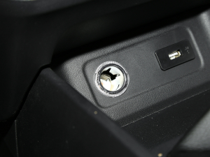 20221.5L mͿ܇(䓰受) 8 п؅^