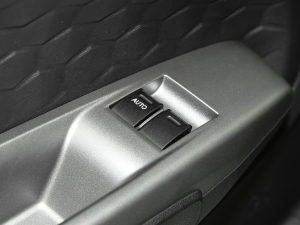 20221.5L mͿ܇(䓰受) 8 п؅^