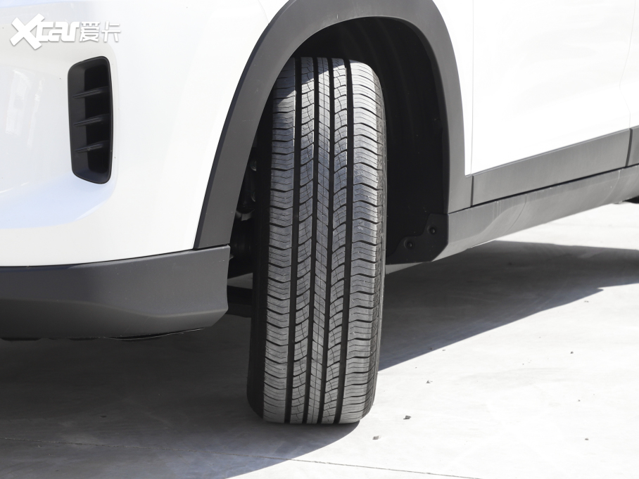 2022LS560 1.5T CVTӢ