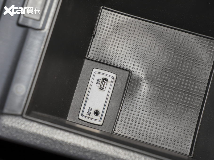 2022L(fng)S560 1.5T CVTӢ