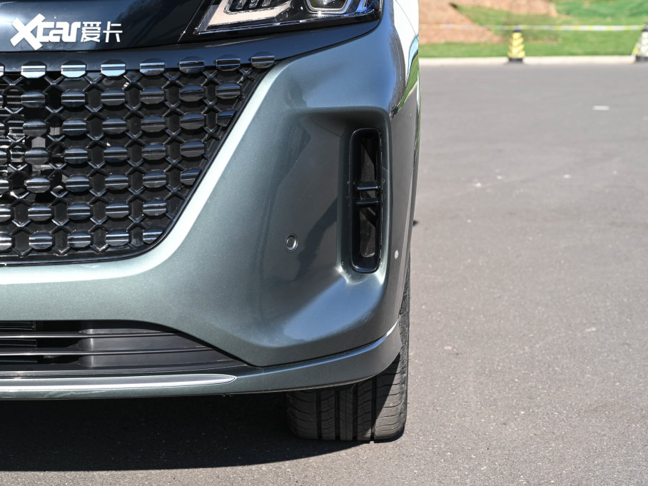 2023{E5 1.5L DE-i 110KMŞ 5